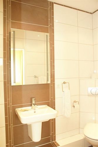 Hotel Akazienhof Duisburg Eksteriør bilde
